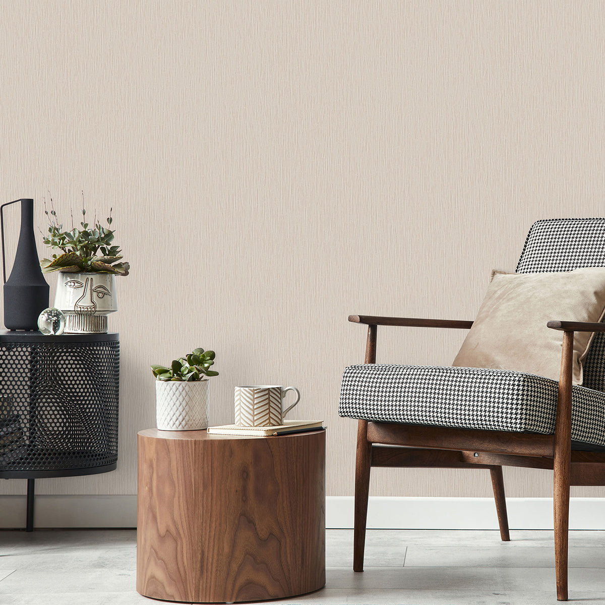 ТАПЕТ ПРОЛЕТ НАМАЧКАН ПЛАТ БЕЖ