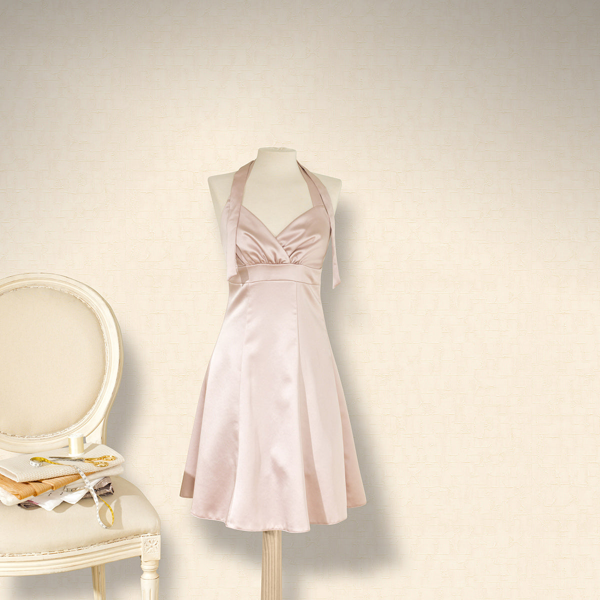 ТАПЕТ ПРОЛЕТ МАЗИЛКА ГЛАНЦ КРЕМ