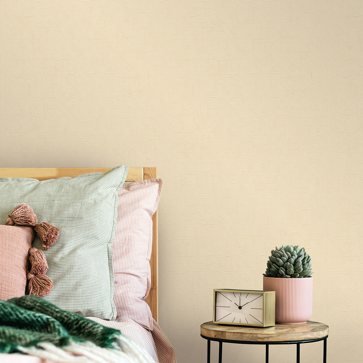 ТАПЕТ ПРОЛЕТ МАЗИЛКА ГЛАНЦ БЕЖ