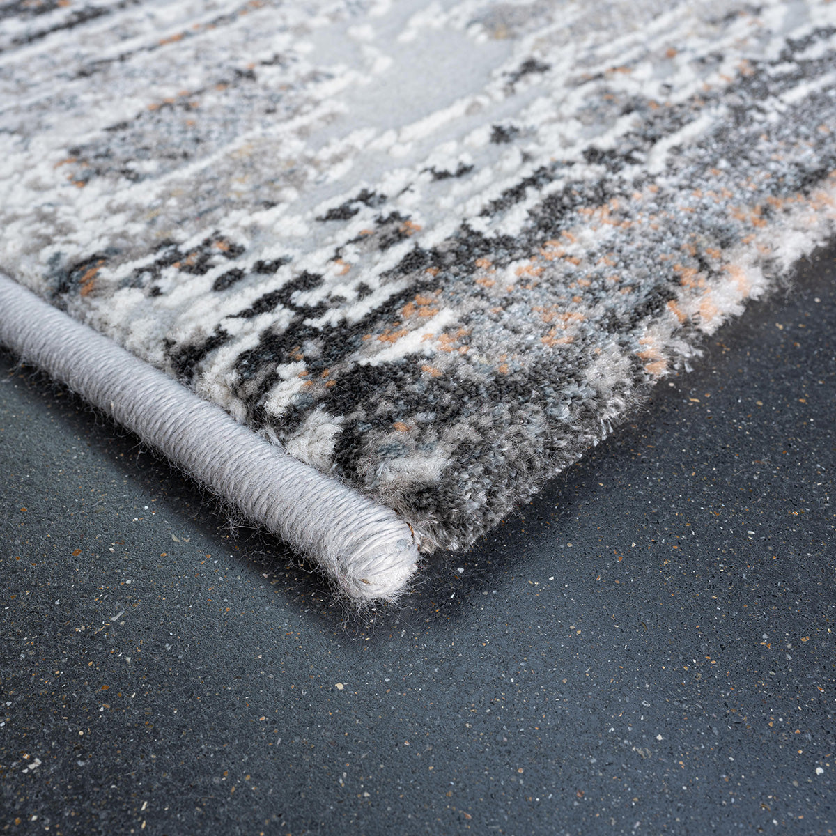 Килим Canyon преливащо крем-кафяво