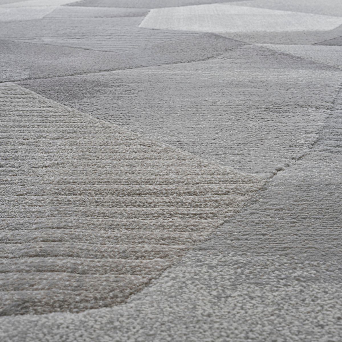 Килим Argentum - 3D фигури сиво