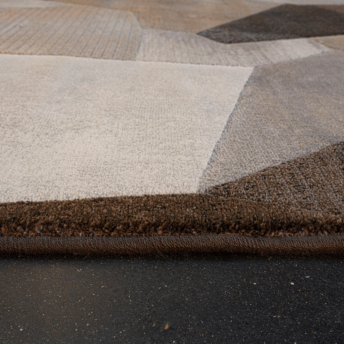 Килим Argentum - 3D фигури кафяво