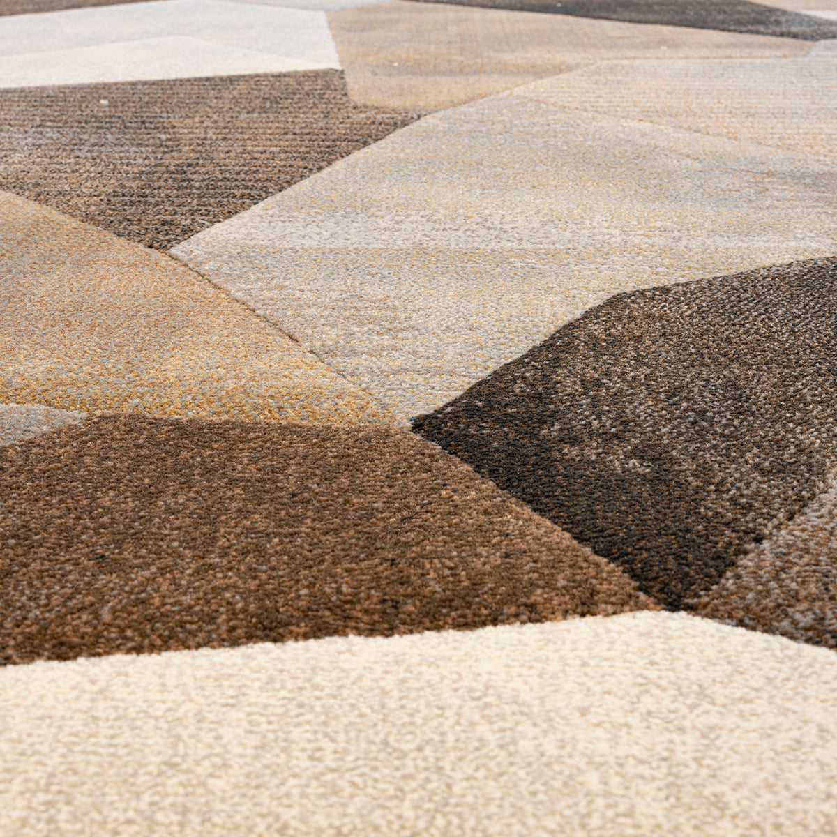 Килим Argentum - 3D фигури кафяво