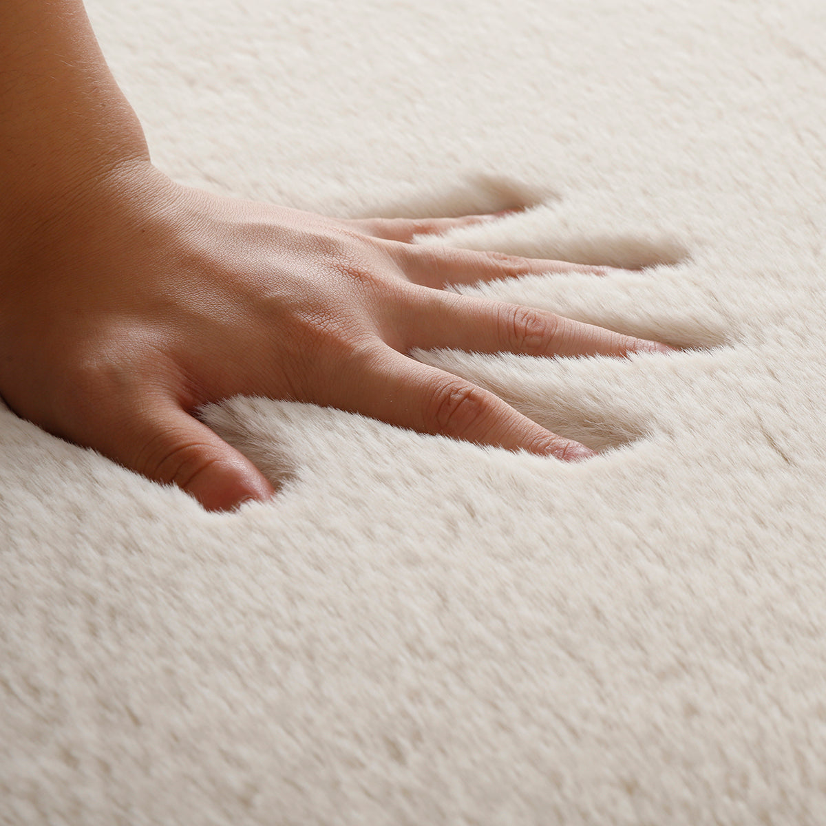 Килим Touch - бежово