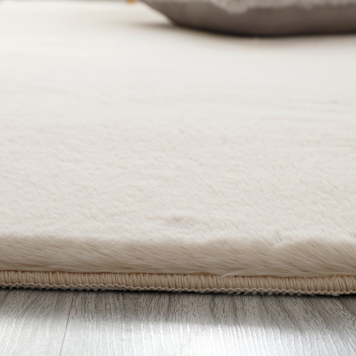 Килим Touch - бежово