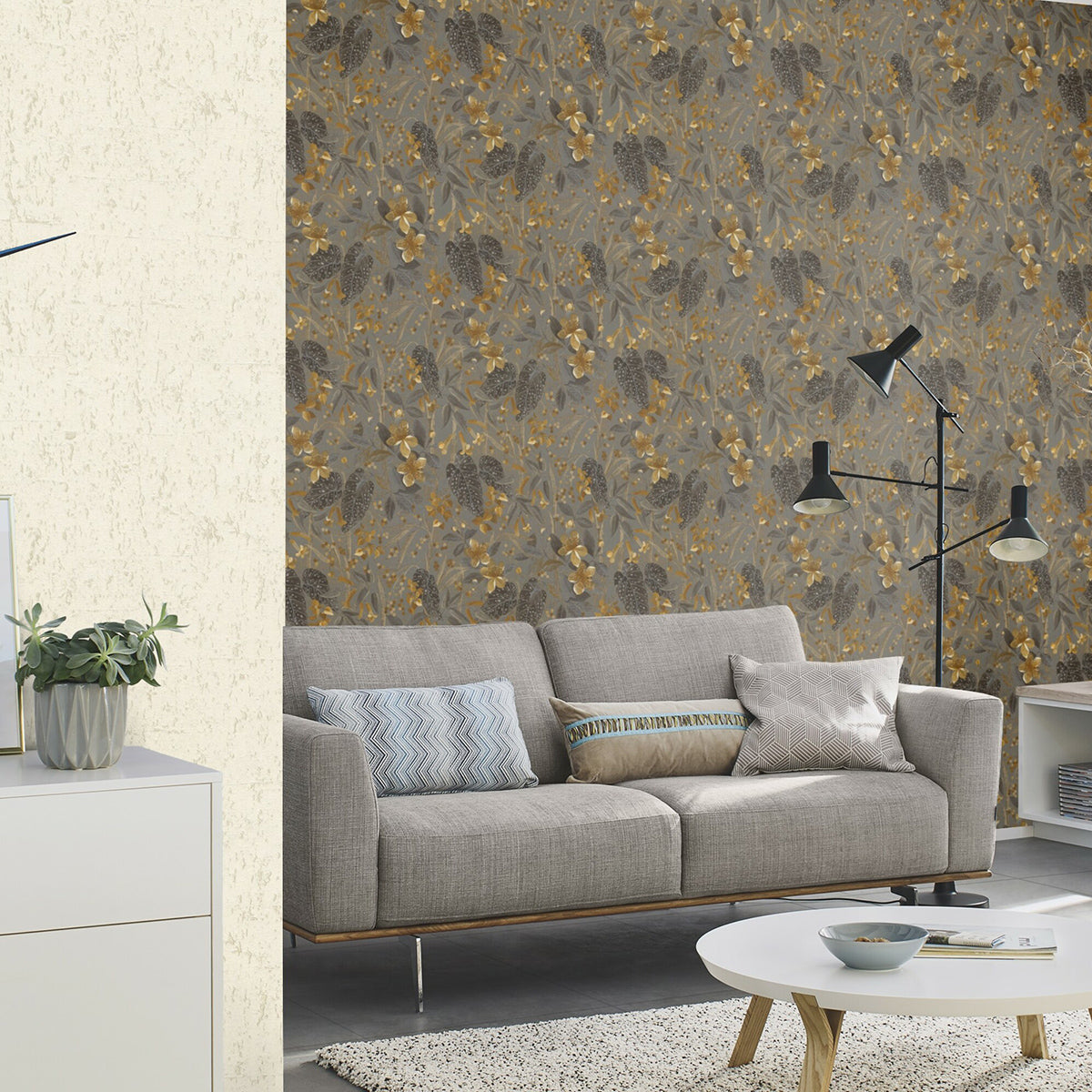 ТАПЕТ НАСТРОЕНИЕ ЗЛАТНИ ЦВЕТЯ СИВО