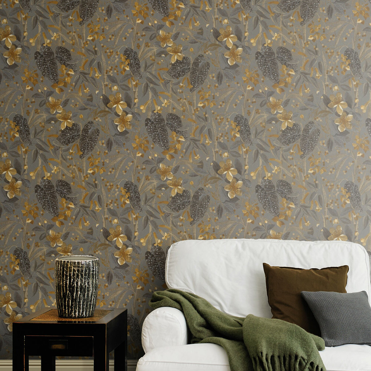 ТАПЕТ НАСТРОЕНИЕ ЗЛАТНИ ЦВЕТЯ СИВО